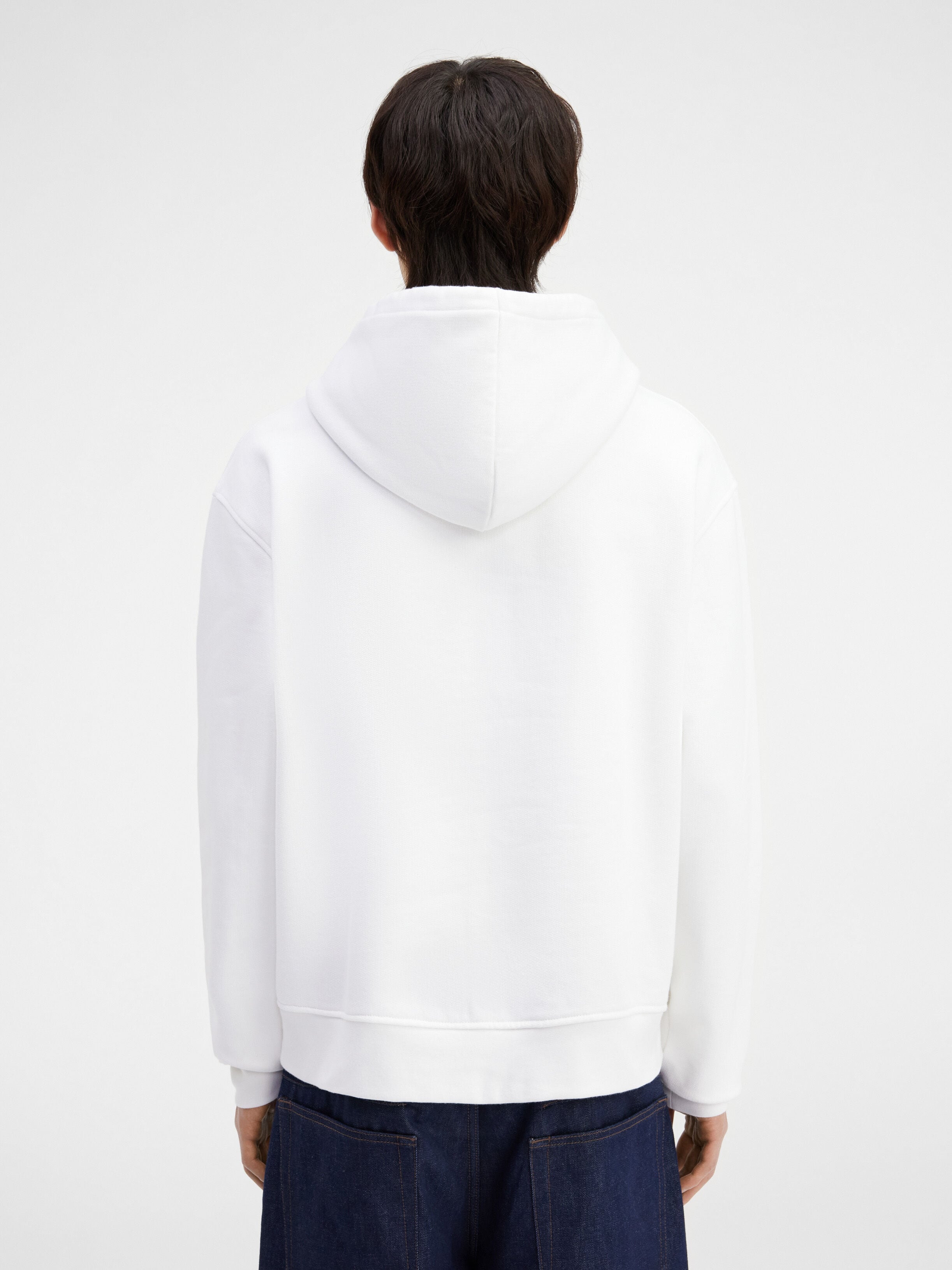 Le sweatshirt brodé