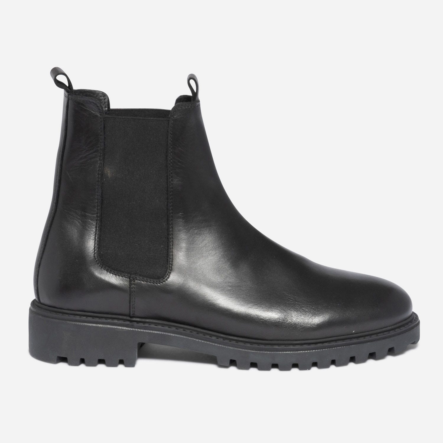 Chelsea boots noir en cuir à semelle crantée