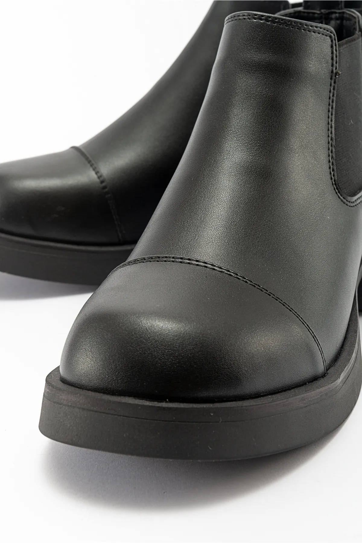 LuviShoes  CAFUNE Damenstiefel mit schwarzer Haut
