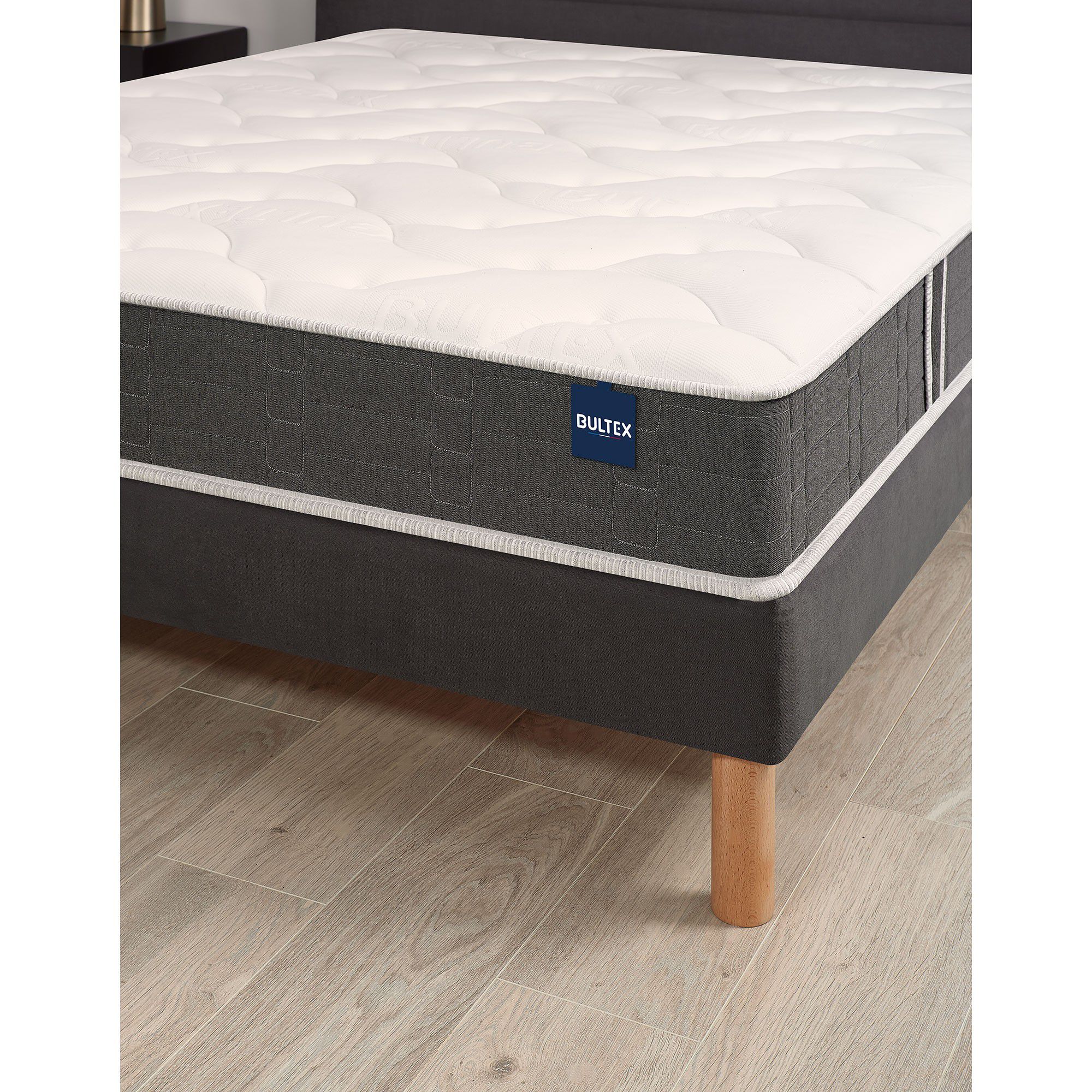 Matelas mousse Nano Bultex 22 cm luxe très ferme