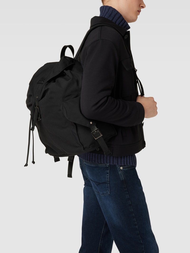 Rucksack mit Außenfächern in schwarz