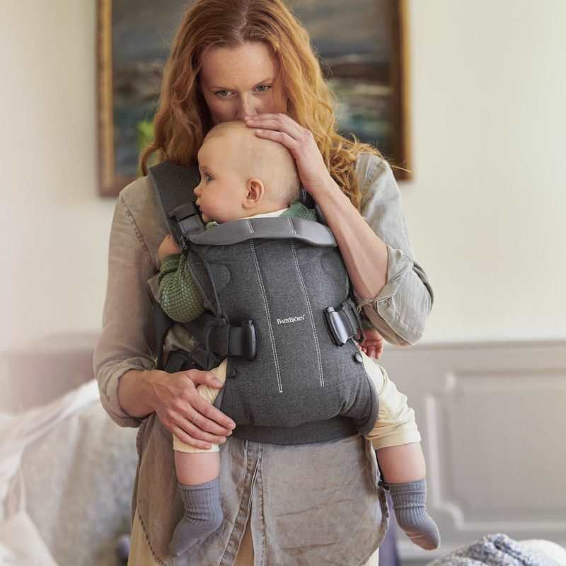 Porte-bébé One gris anthracite coton BabyBjörn