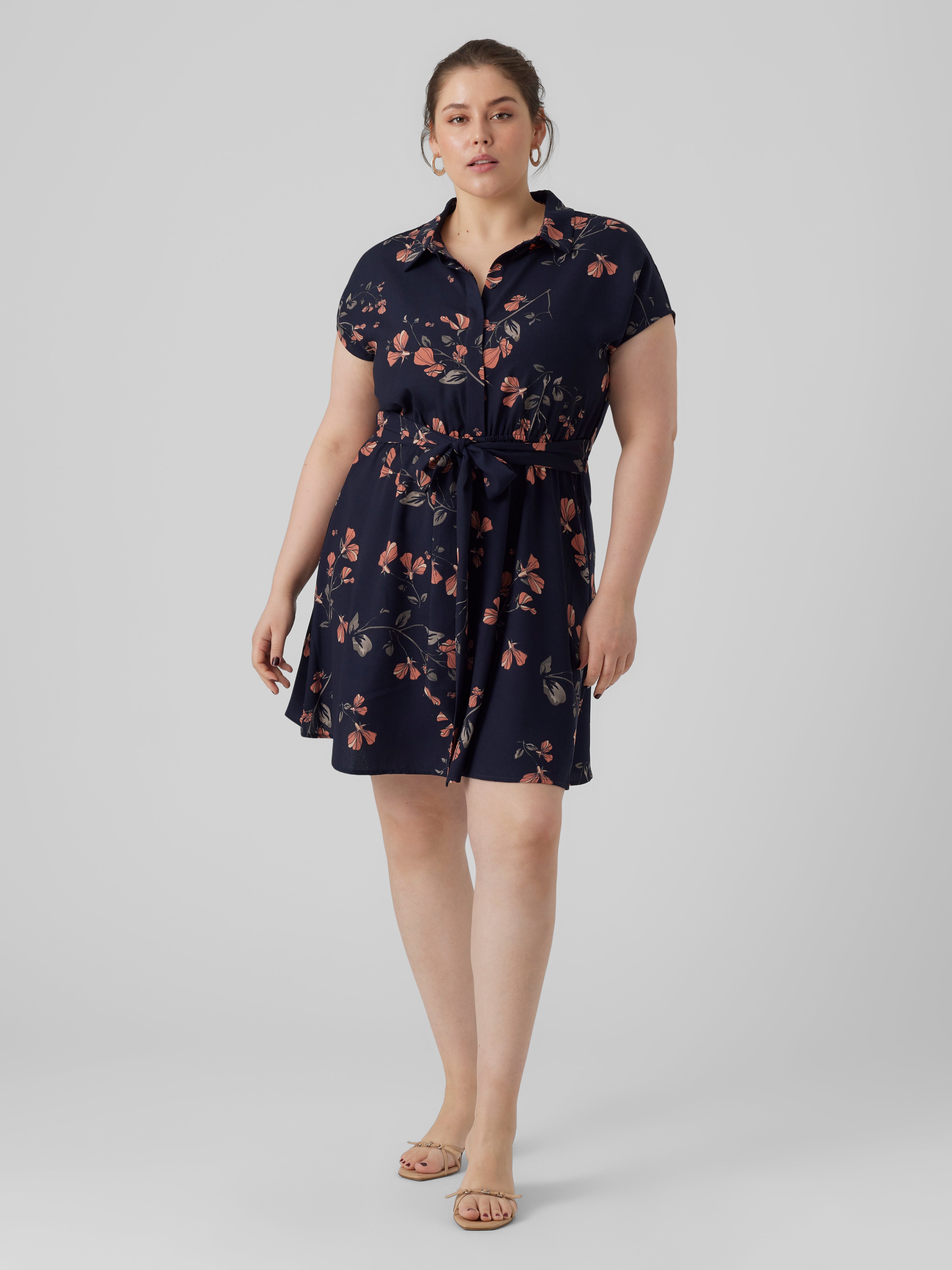 VMNEWHALLIE Kurzes Kleid