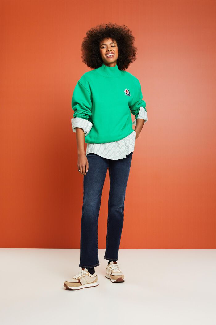 Gerade Jeans mit mittelhohem Bund