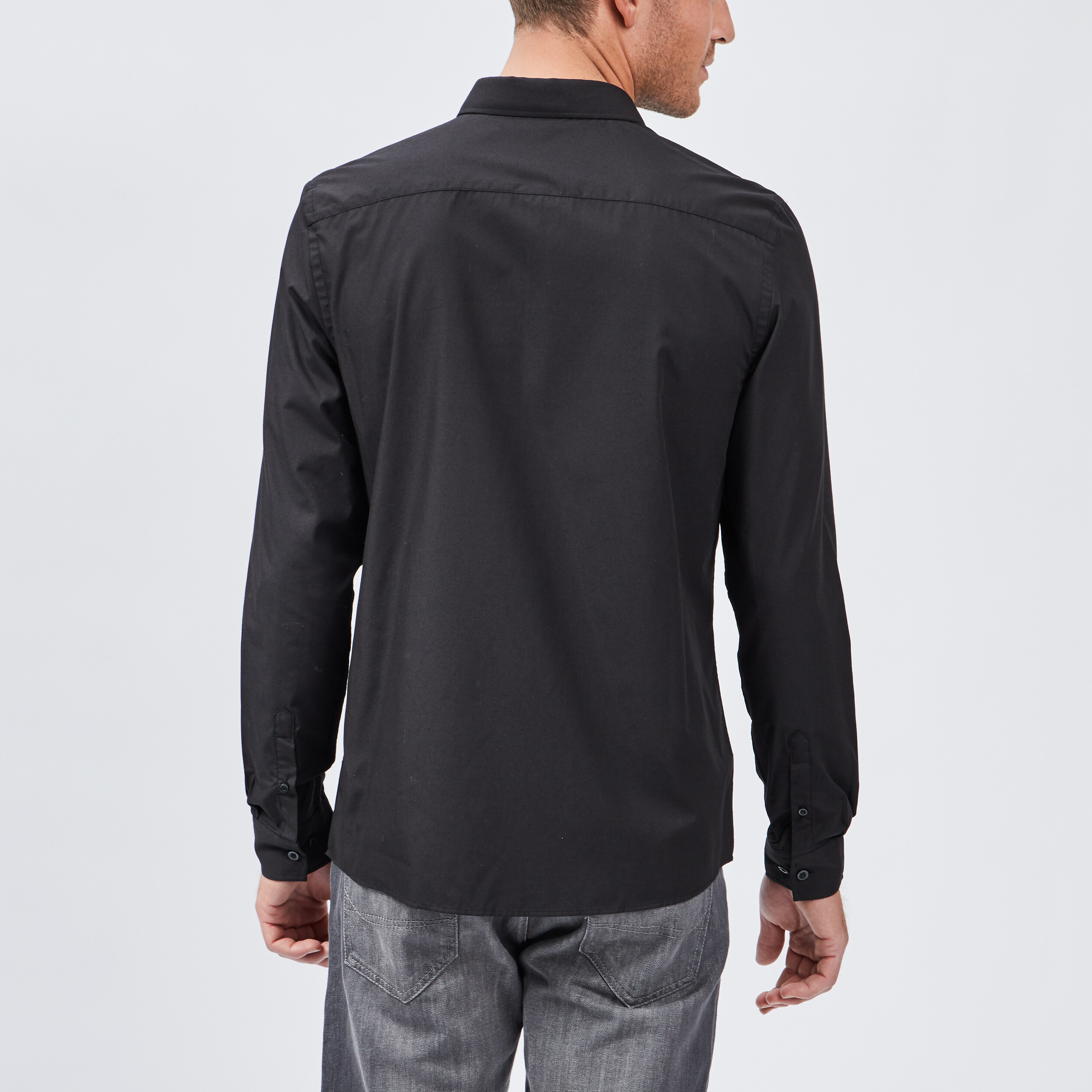 Chemise ajustée col italien noir homme | La Halle