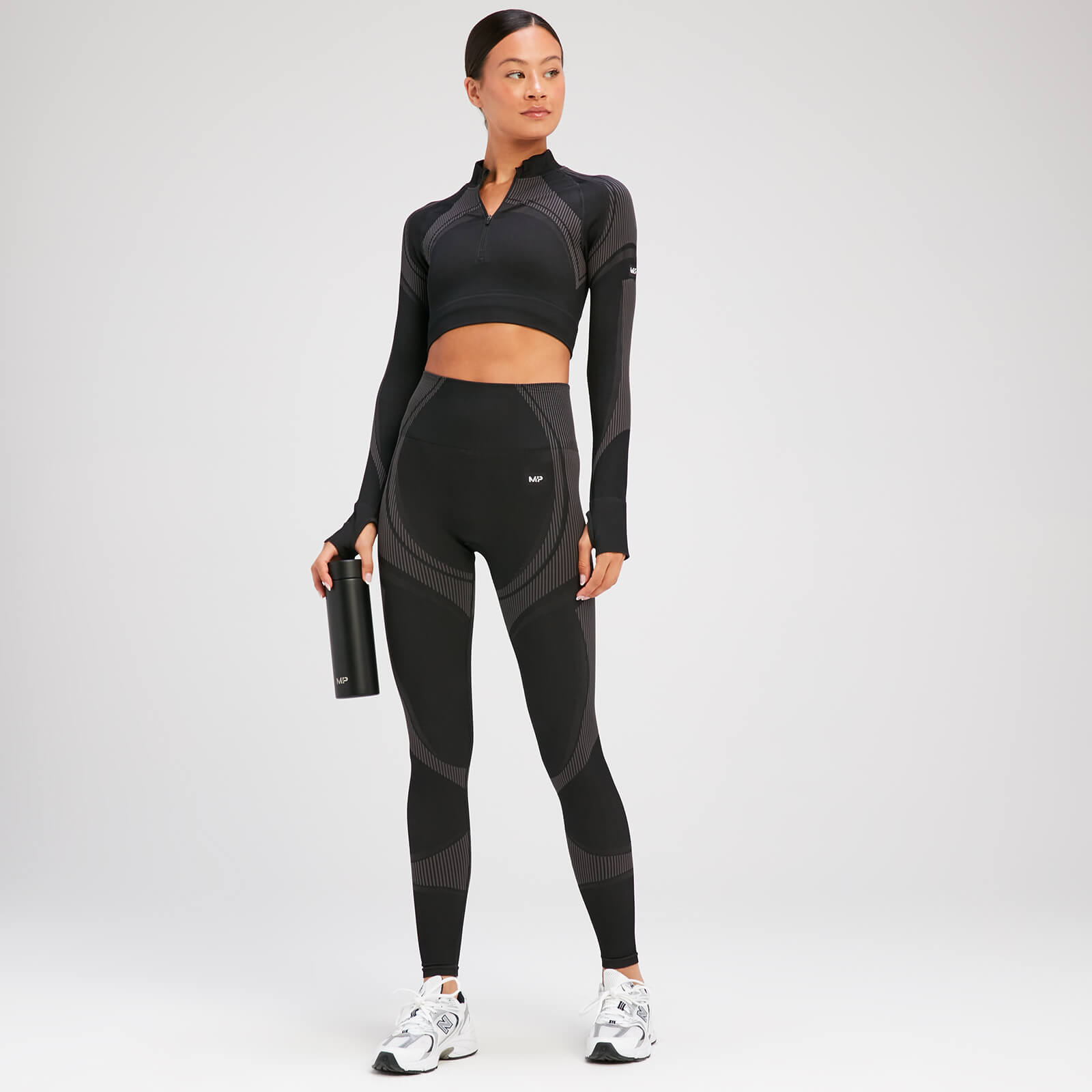 Crop top sans coutures à manches longues et à fermeture éclair ¼ MP Tempo Ultra pour femmes – Noir