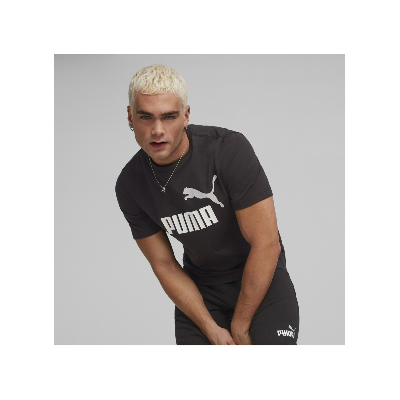 PUMA ESS 2 Col Logo T-Shirt Schwarz F61