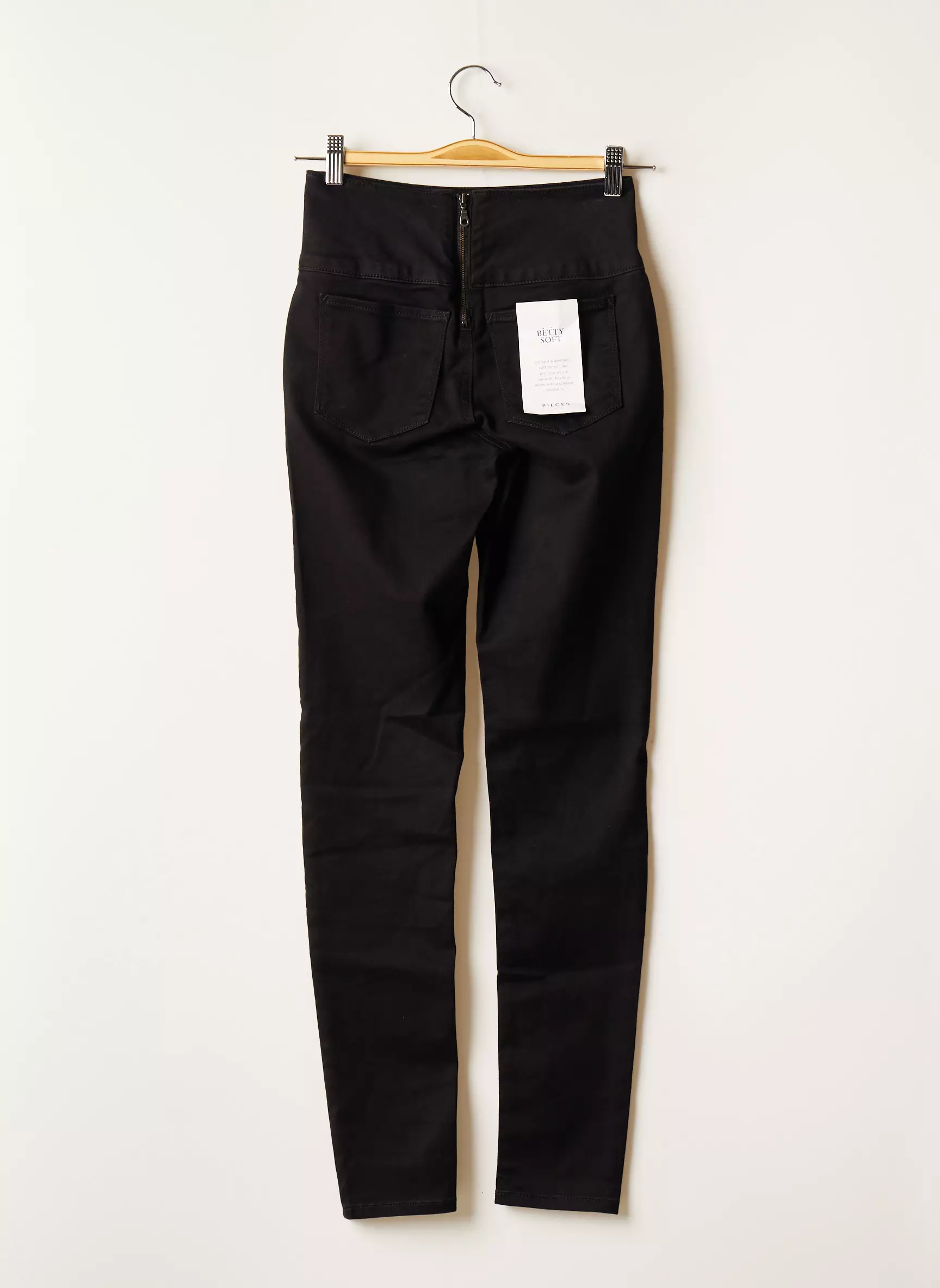 Pieces Pantalons Slim Femme couleur noir