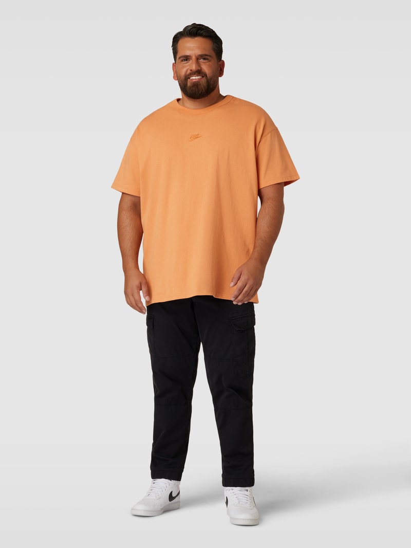 T-Shirt mit Label-Stitching in orange
