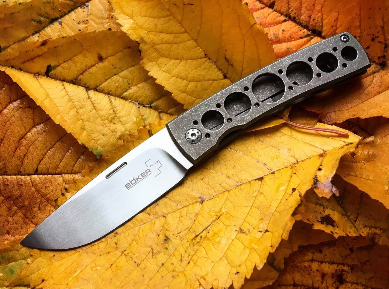 FR Titan 42