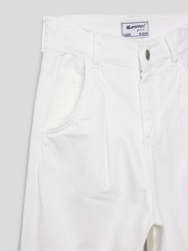 Balloon Fit Jeans mit Label-Patch in weiß