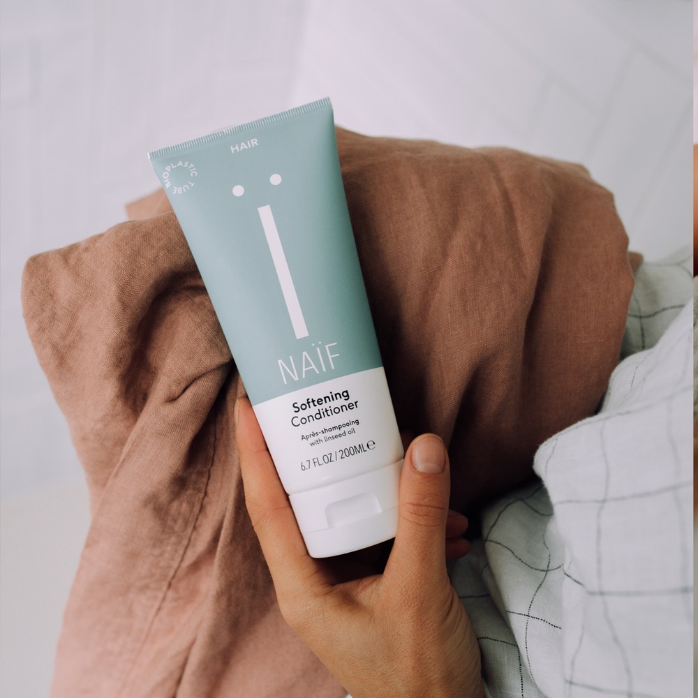 Naïf Natural Skincare Softening Conditioner Après-Shampooing Doux