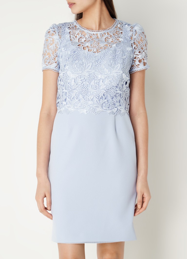 Rochie Light Phase Eight Petite Isabella, de culoarea maionezei.