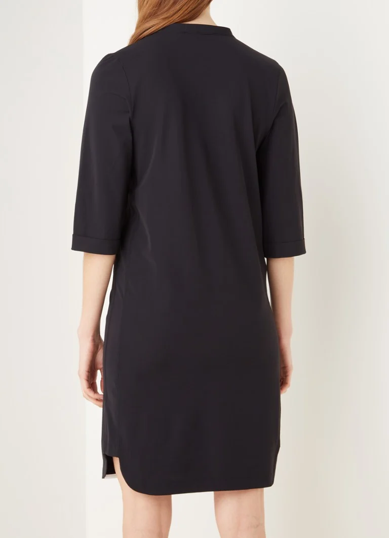 Robe courte Penn & Ink Jill à col en V et manches trois-quarts
