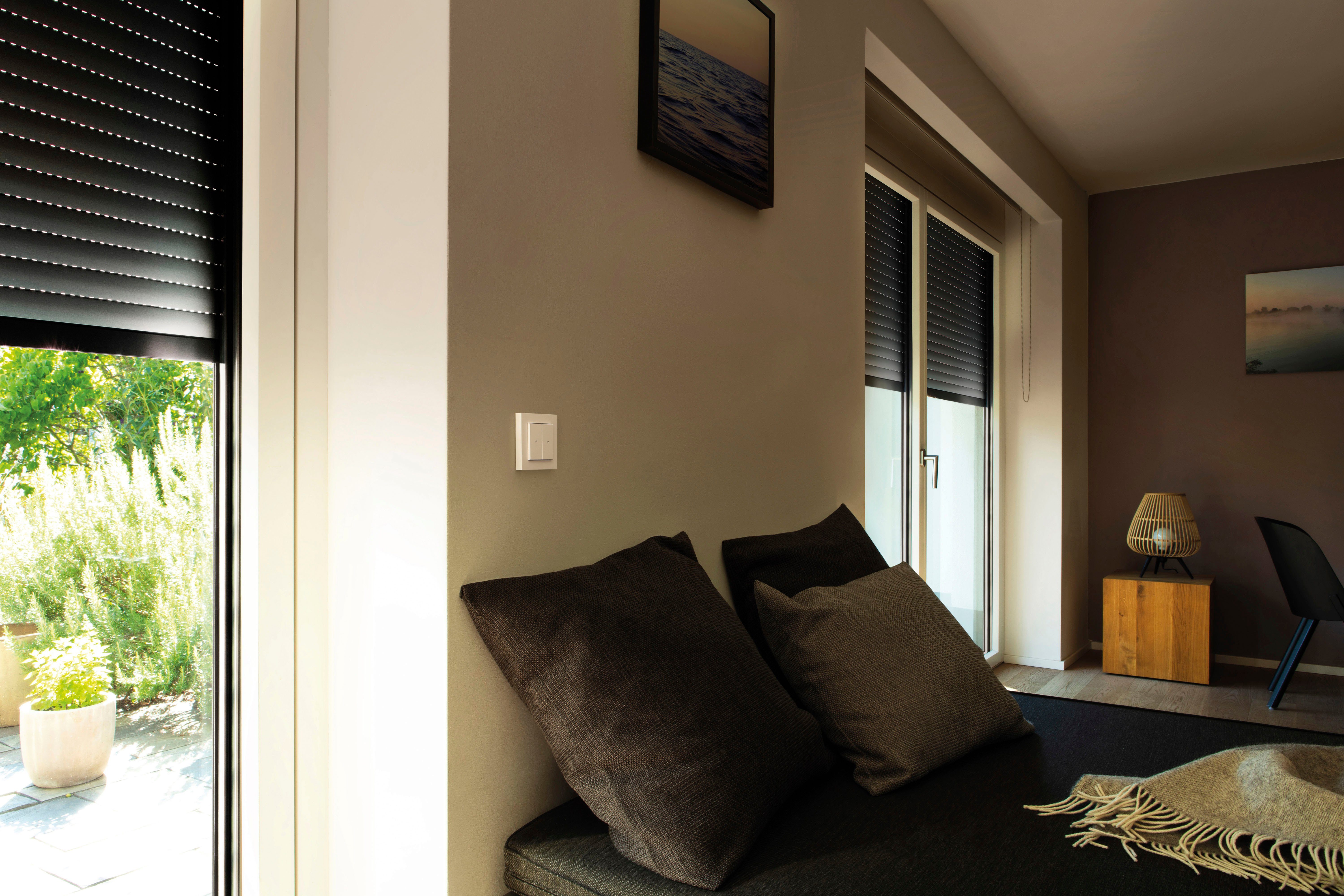 EVE Shutter Switch Smart-Home-Station
