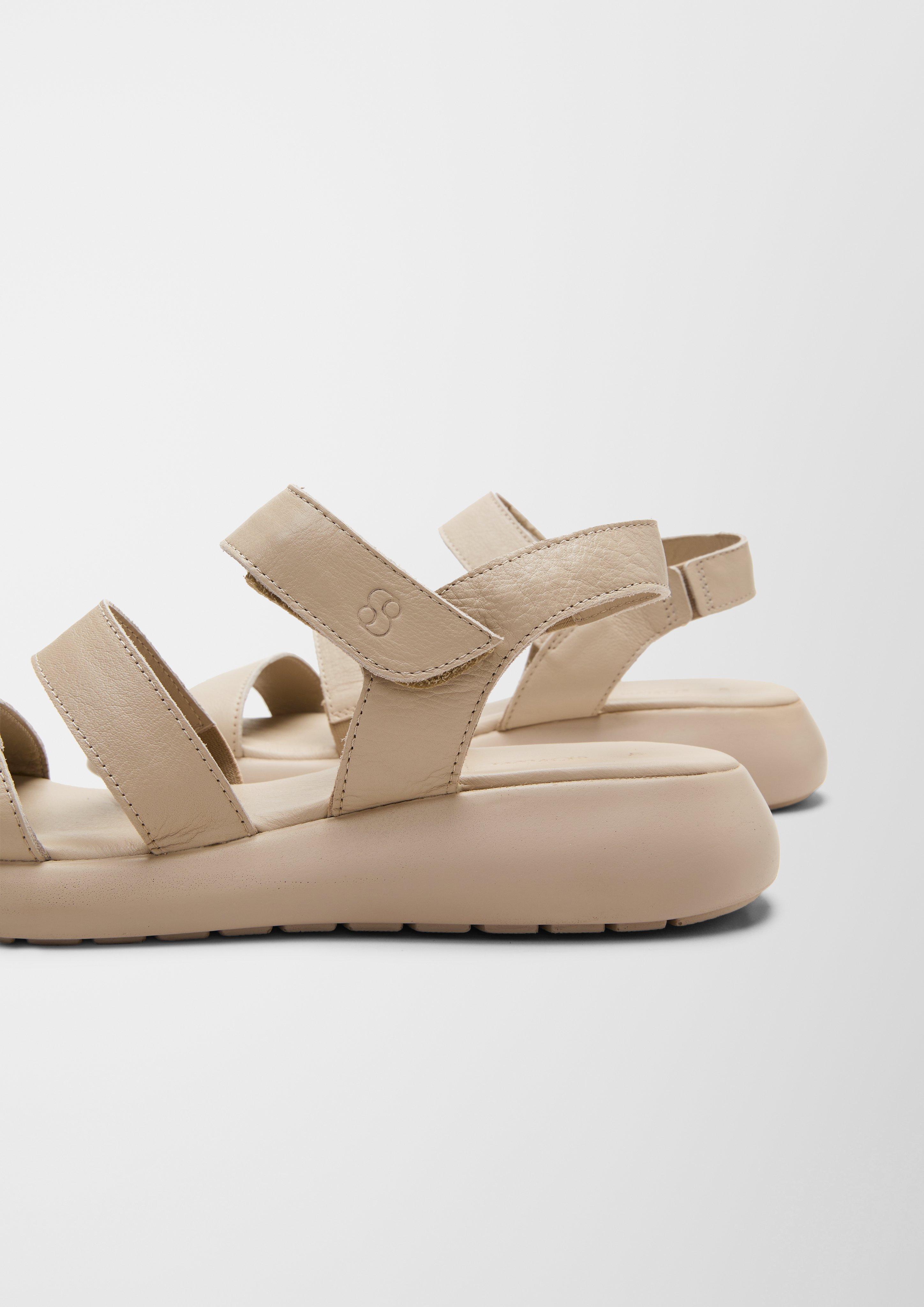 Sandalen aus Rindsleder  6007726-462