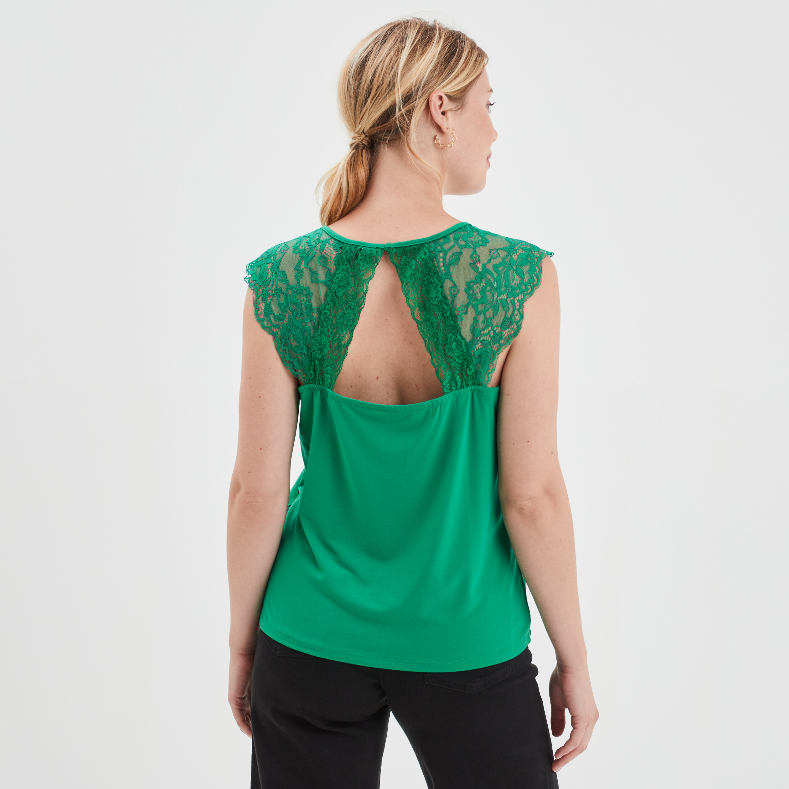 T-shirt col en V dos dentelle vert émeraude femme | La Halle
