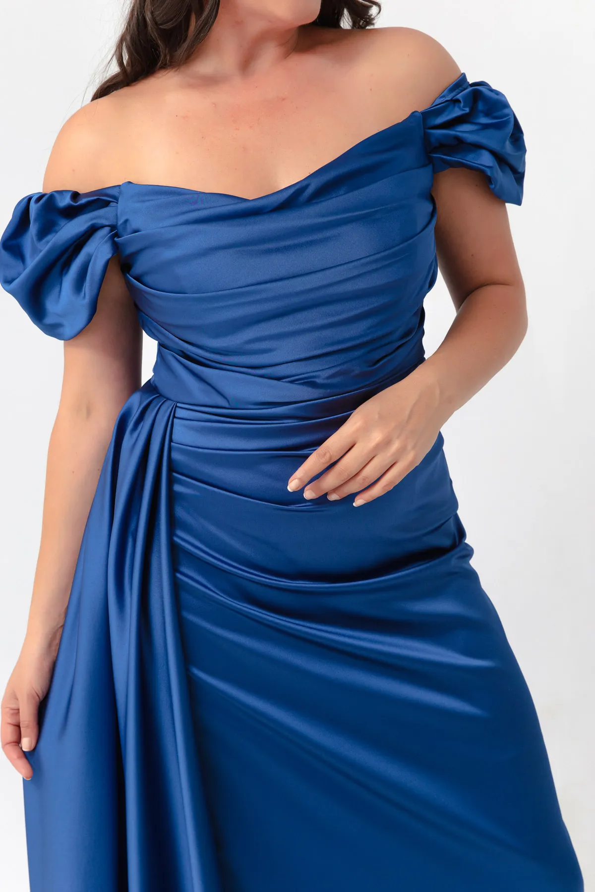 Lafaba  Langes Satin-Abendkleid und Abschlusskleid mit U-Boot-Ausschnitt für Damen in Indigo