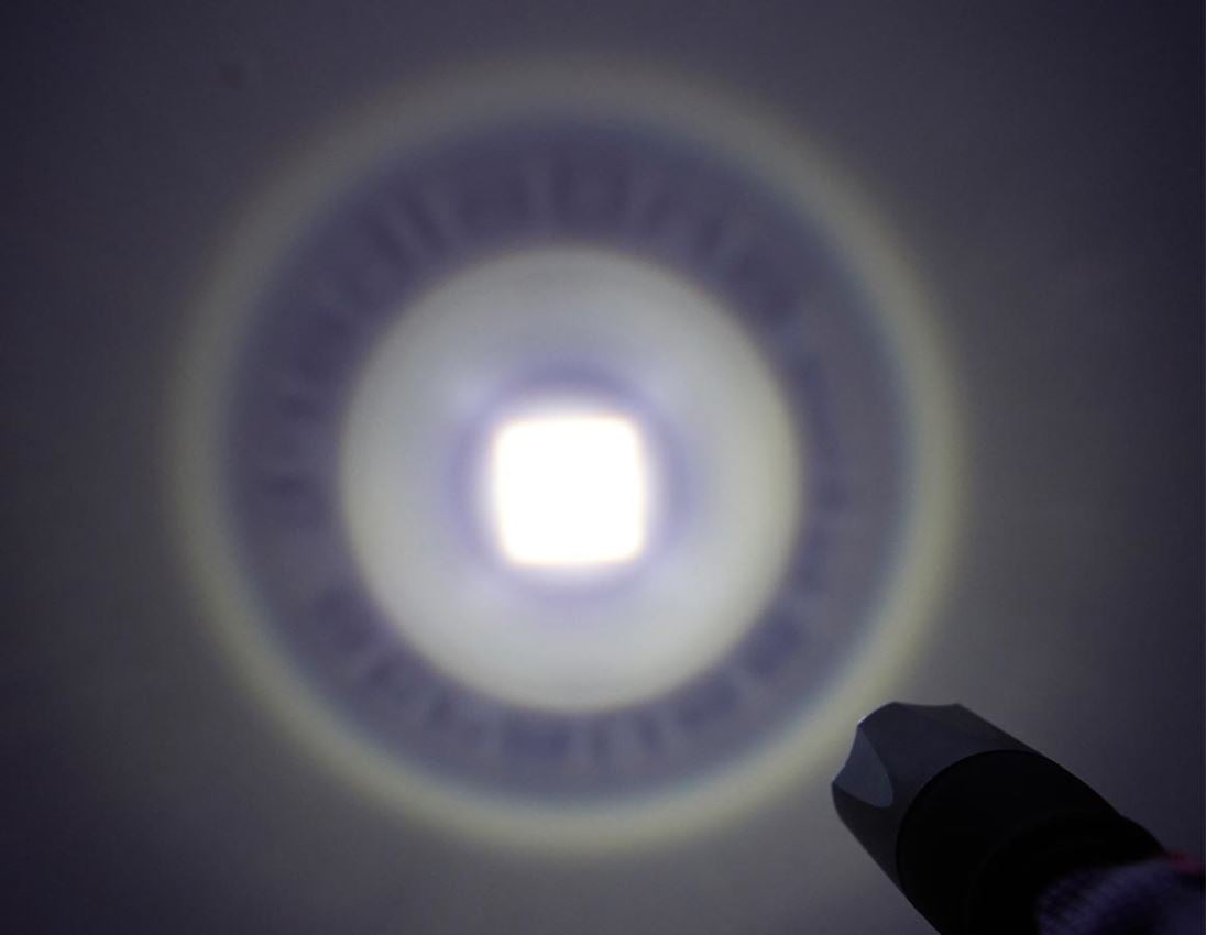 e.s. LED-Akku-Stabtaschenlampe FL5