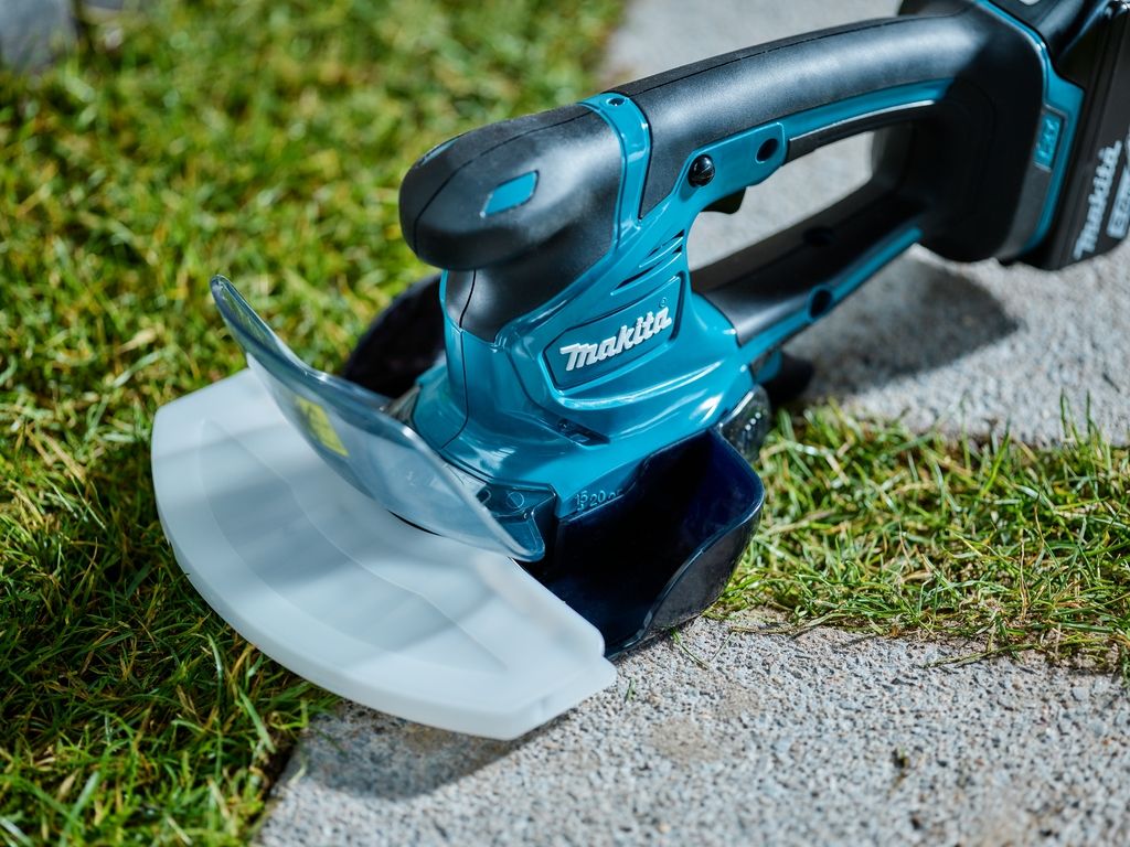 Akumulátorové nůžky na trávu Makita DUM604Z 18 V bez baterie a nabíječky
