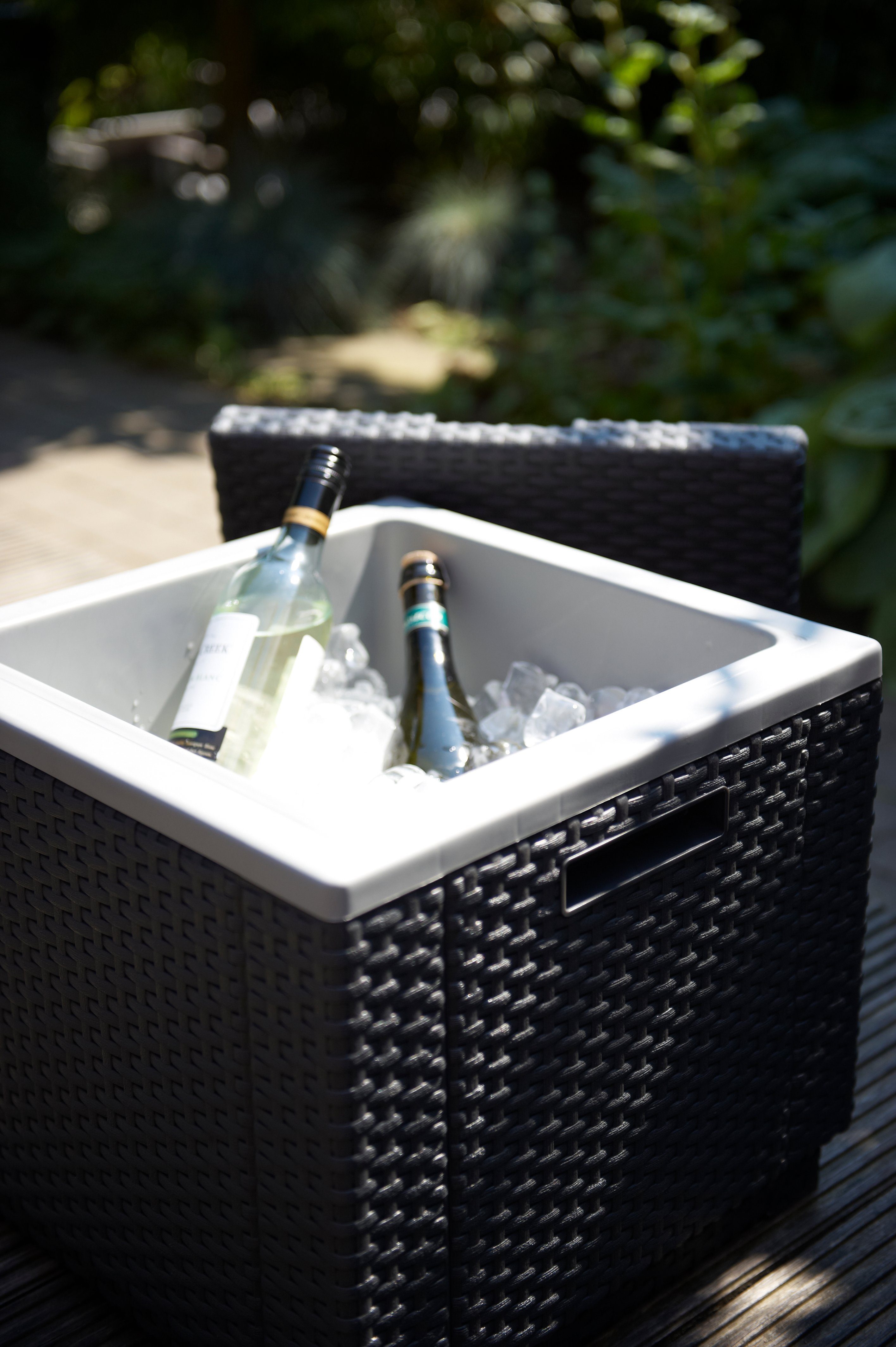 Keter Hocker Allibert ICE Cube, Kühlbox, Beistelltisch - Rattanoptik, wetterfest (1 St), 1x Ice Cube