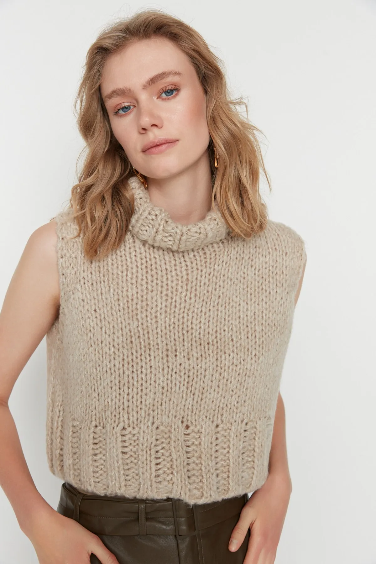 Trendyol Collection  Strickweste - Grau - Regular Fit