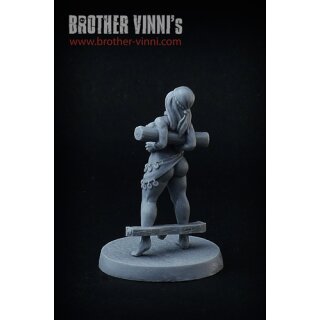 Gipsy prisoner (28 mm)