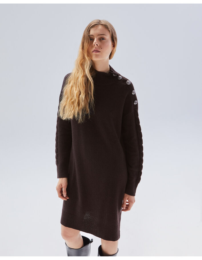 Robe chocolat tricot boutons gravés sur l'épaule Femme