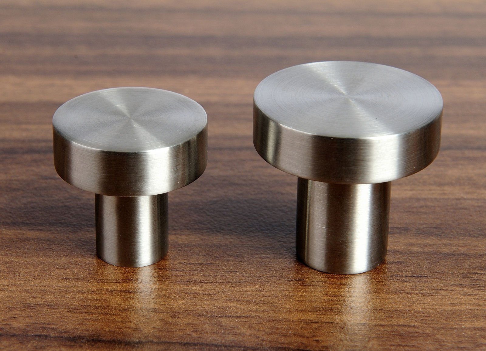 SO-TECH® Möbelknopf Schrankknopf EK03 echt Edelstahl, Knopf Knauf Möbelknauf incl. Schraube