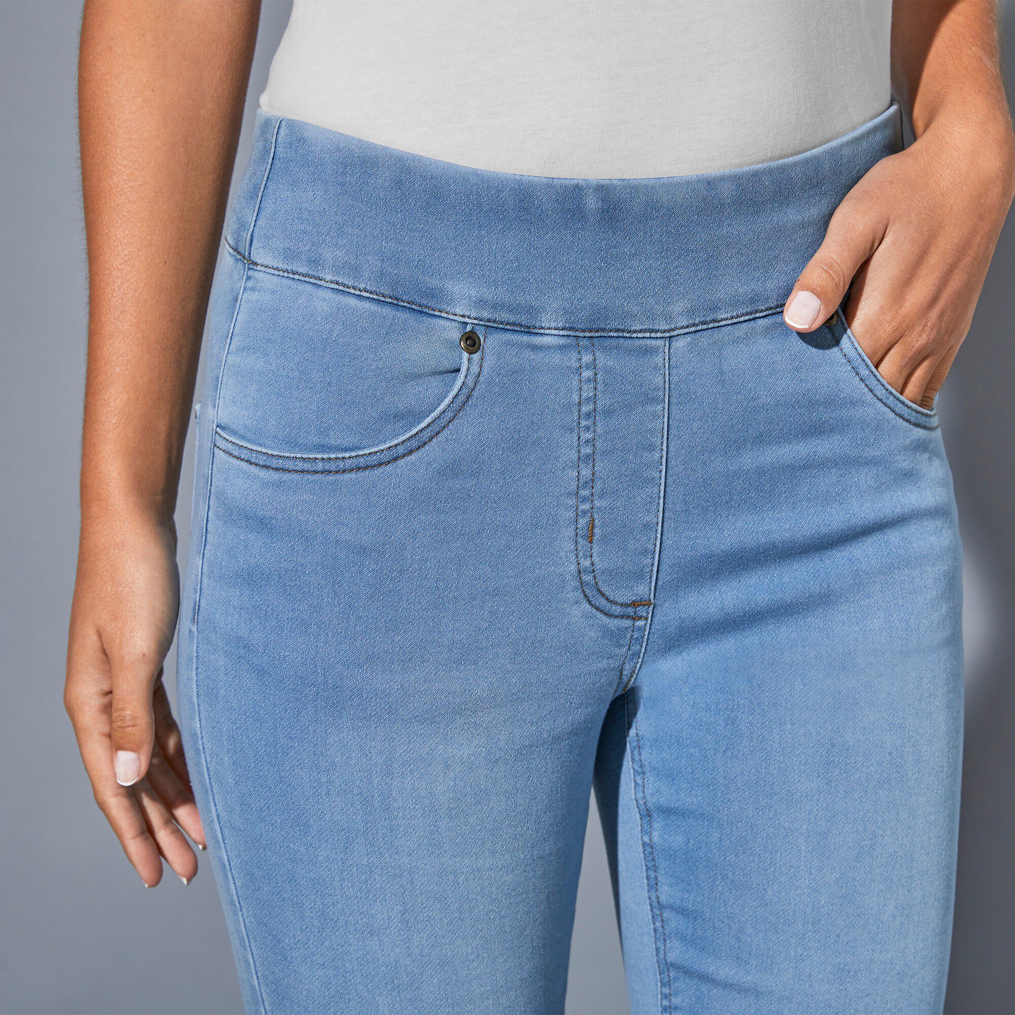 Corsaire fuselé ultra stretch, maille effet jean
