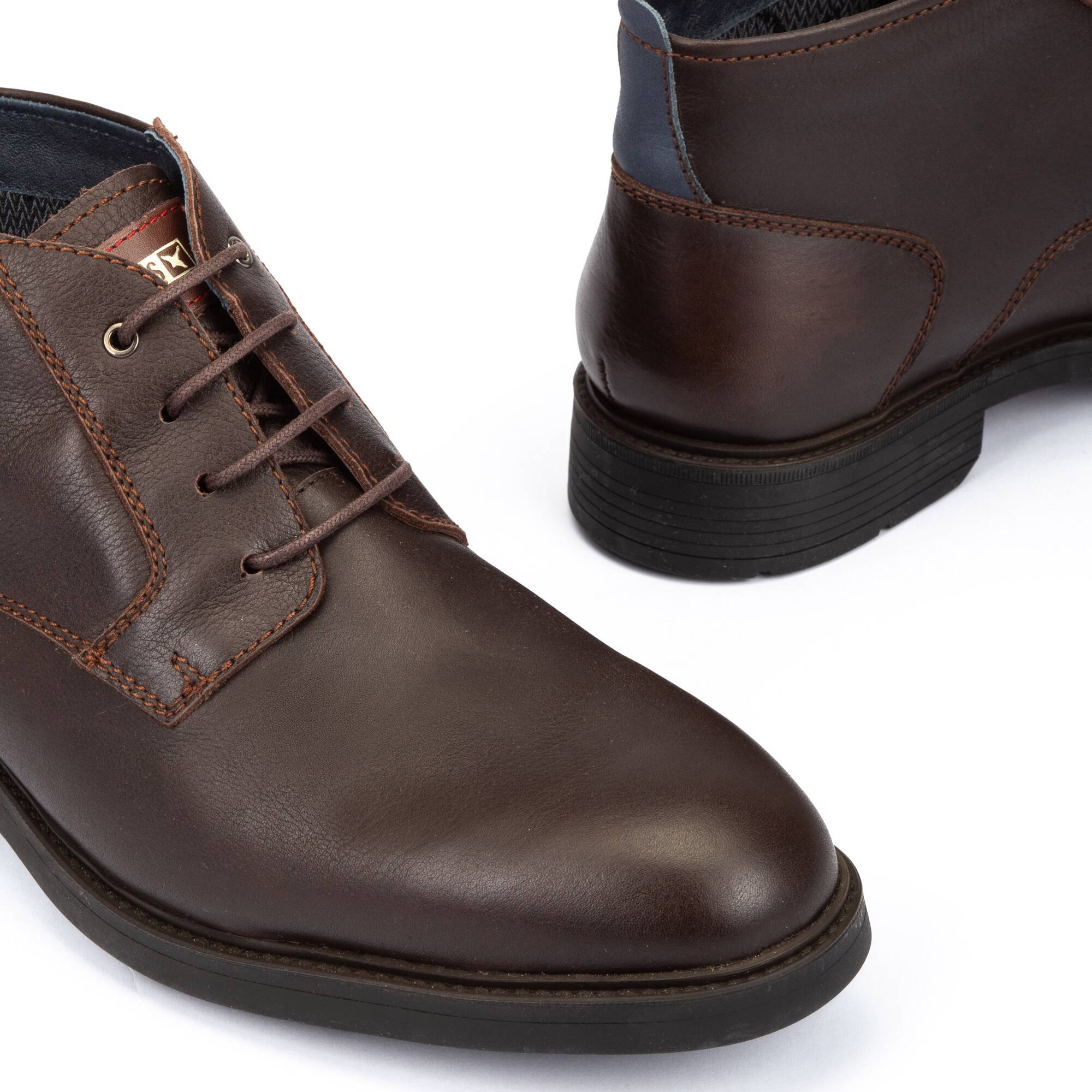 Buty sznurowane Leon - OLMO