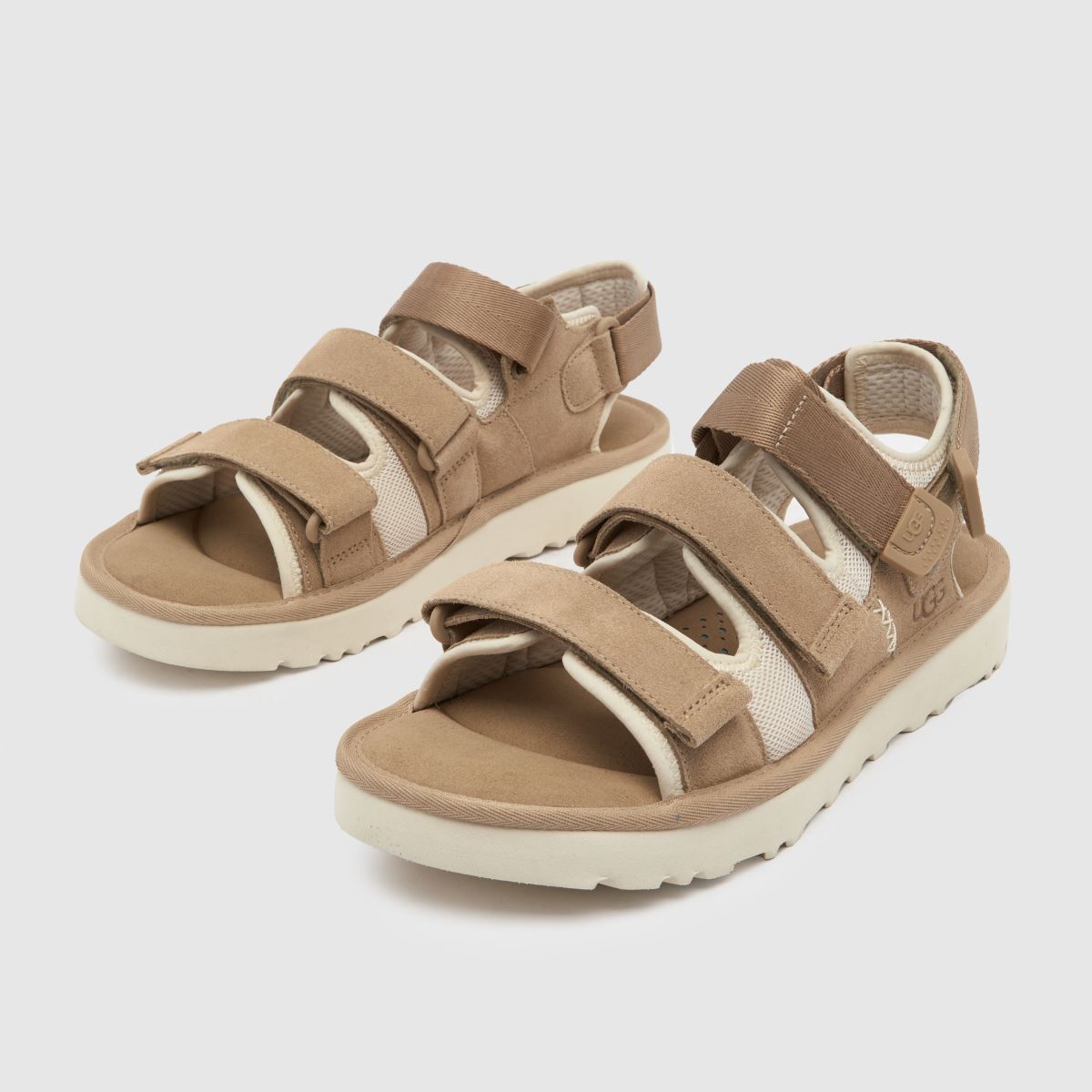 UGG – Goldencoast – Sandfärgade sandaler med flera remmar
