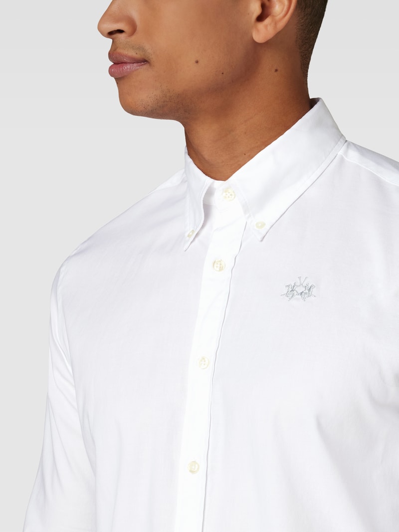Freizeithemd mit Button-Down-Kragen in offwhite
