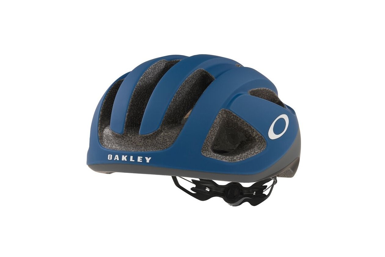 Oakley ARO3