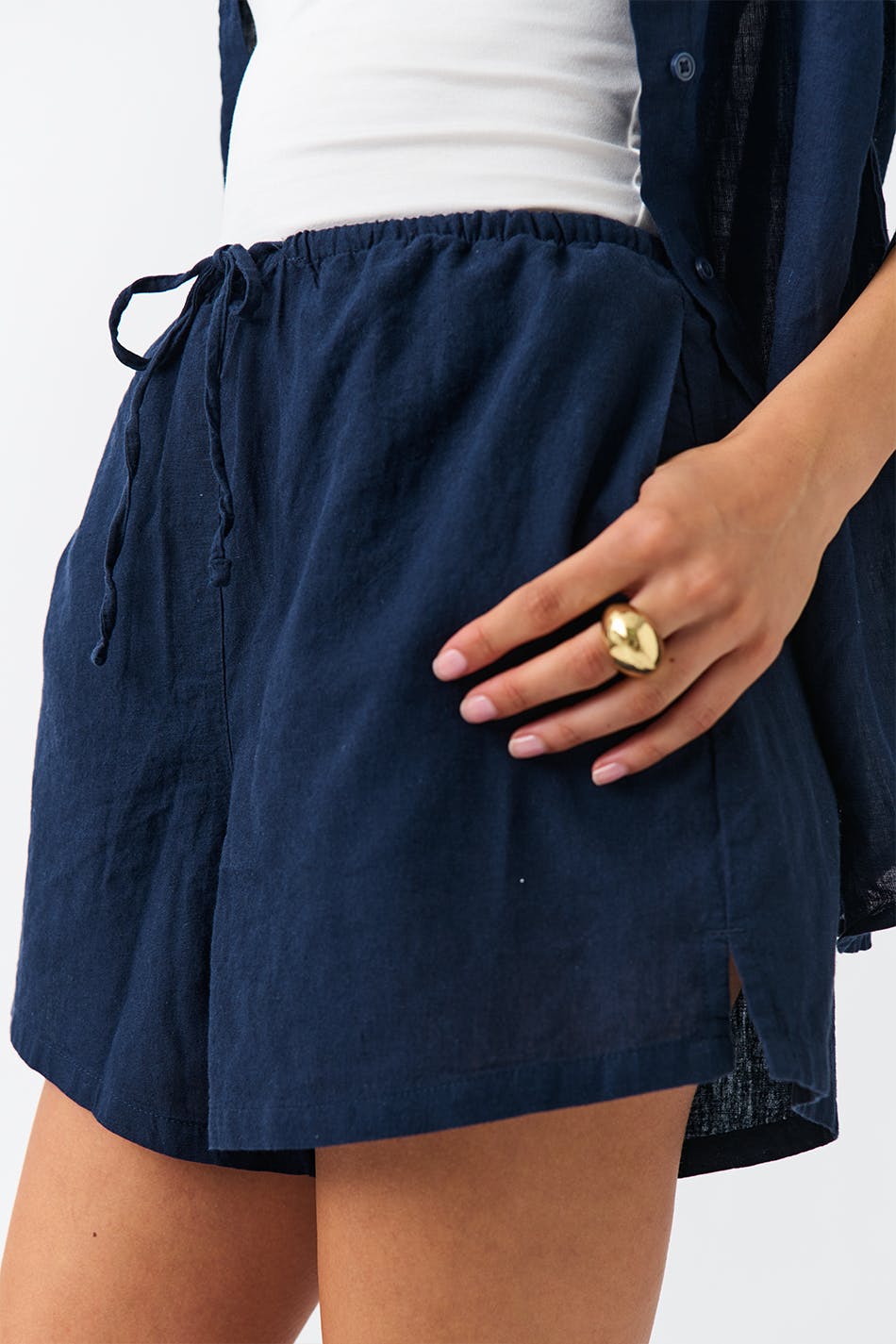 Relaxed linen blend shorts