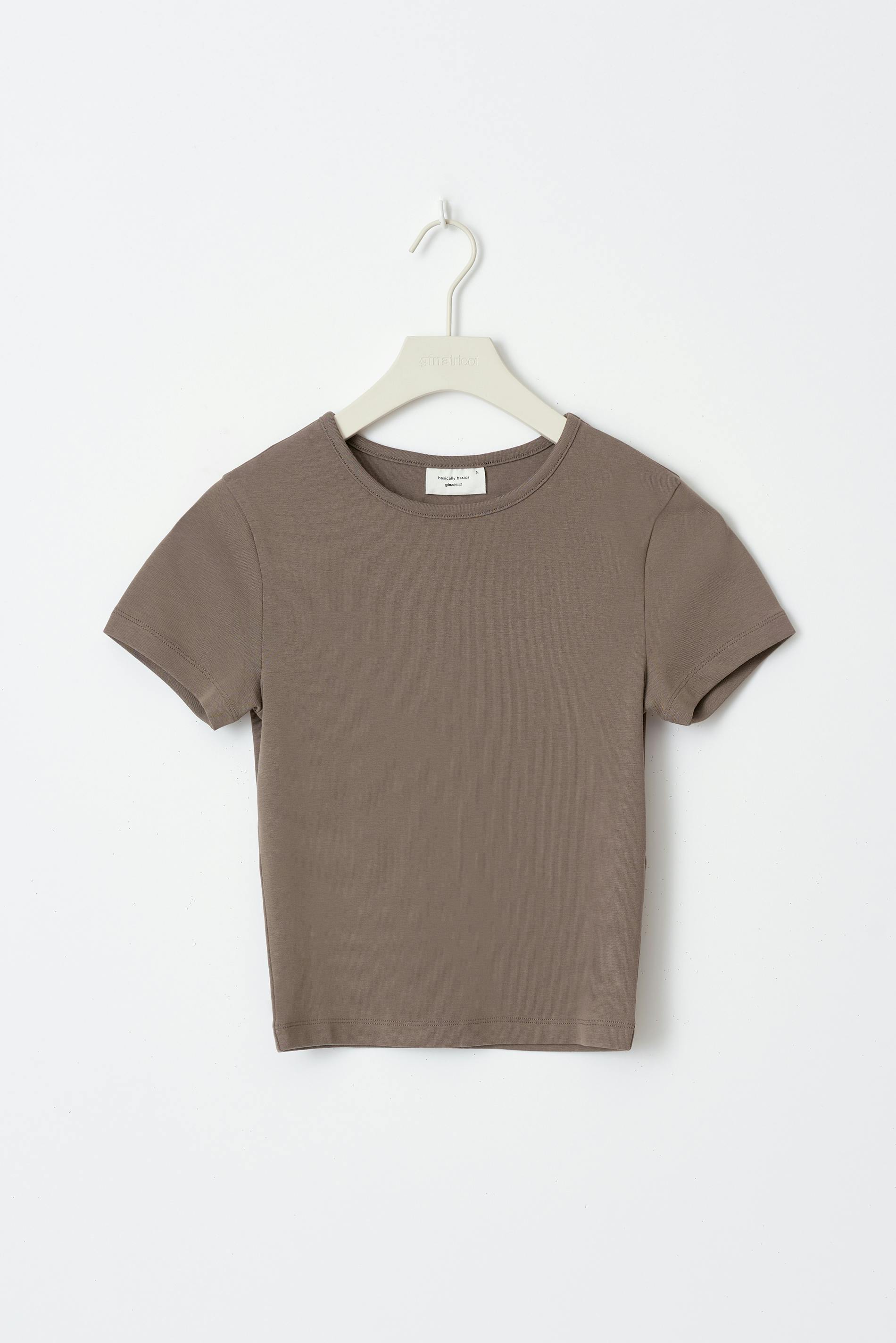 Basic tight top