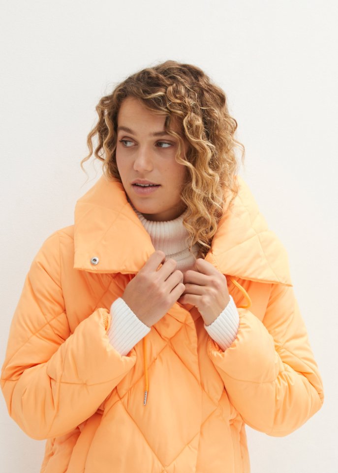 Steppjacke mit Kapuze