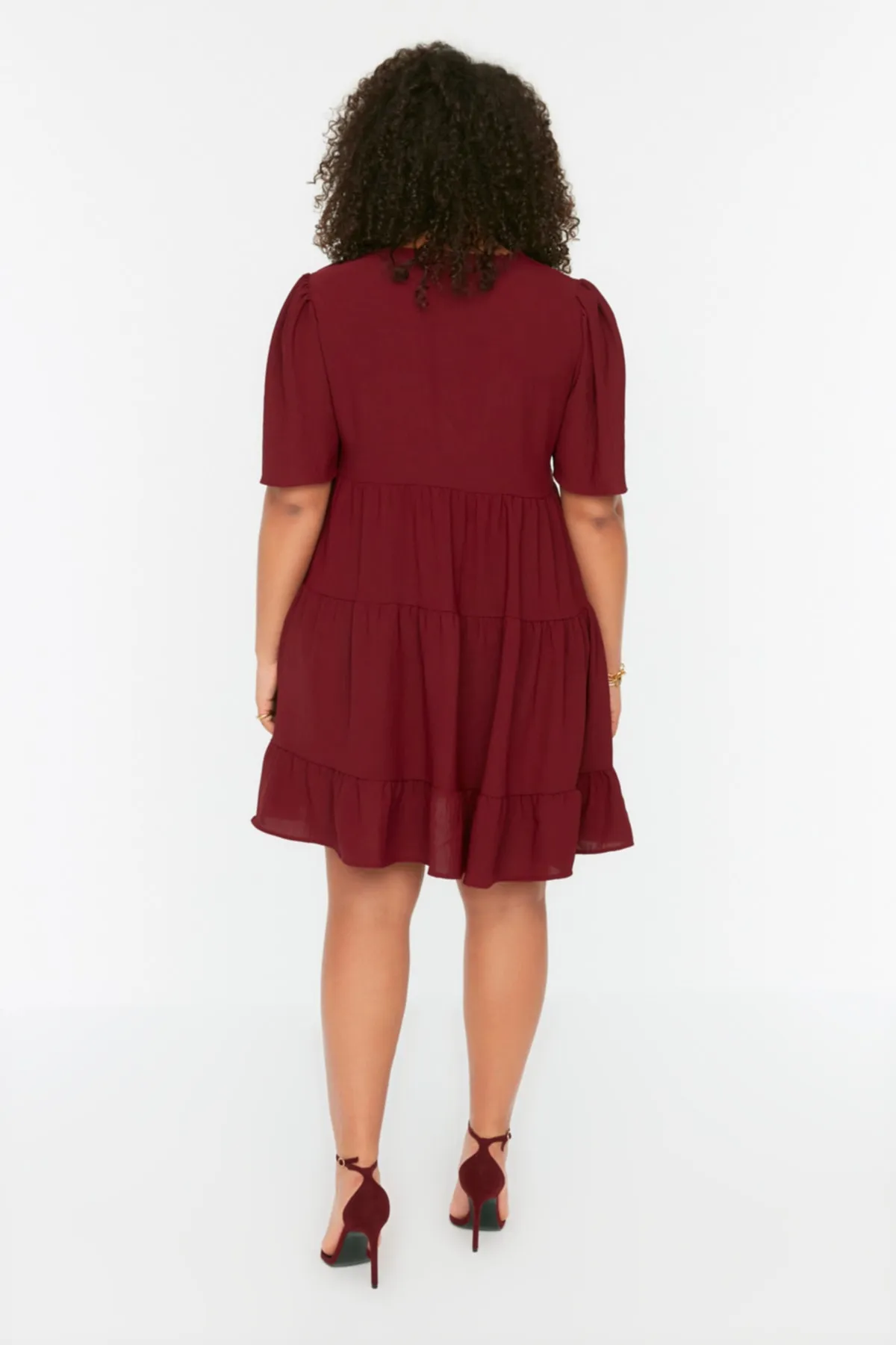 Trendyol Curve  Pflaumenfarbenes gewebtes Volantkleid TBBSS22EL1597