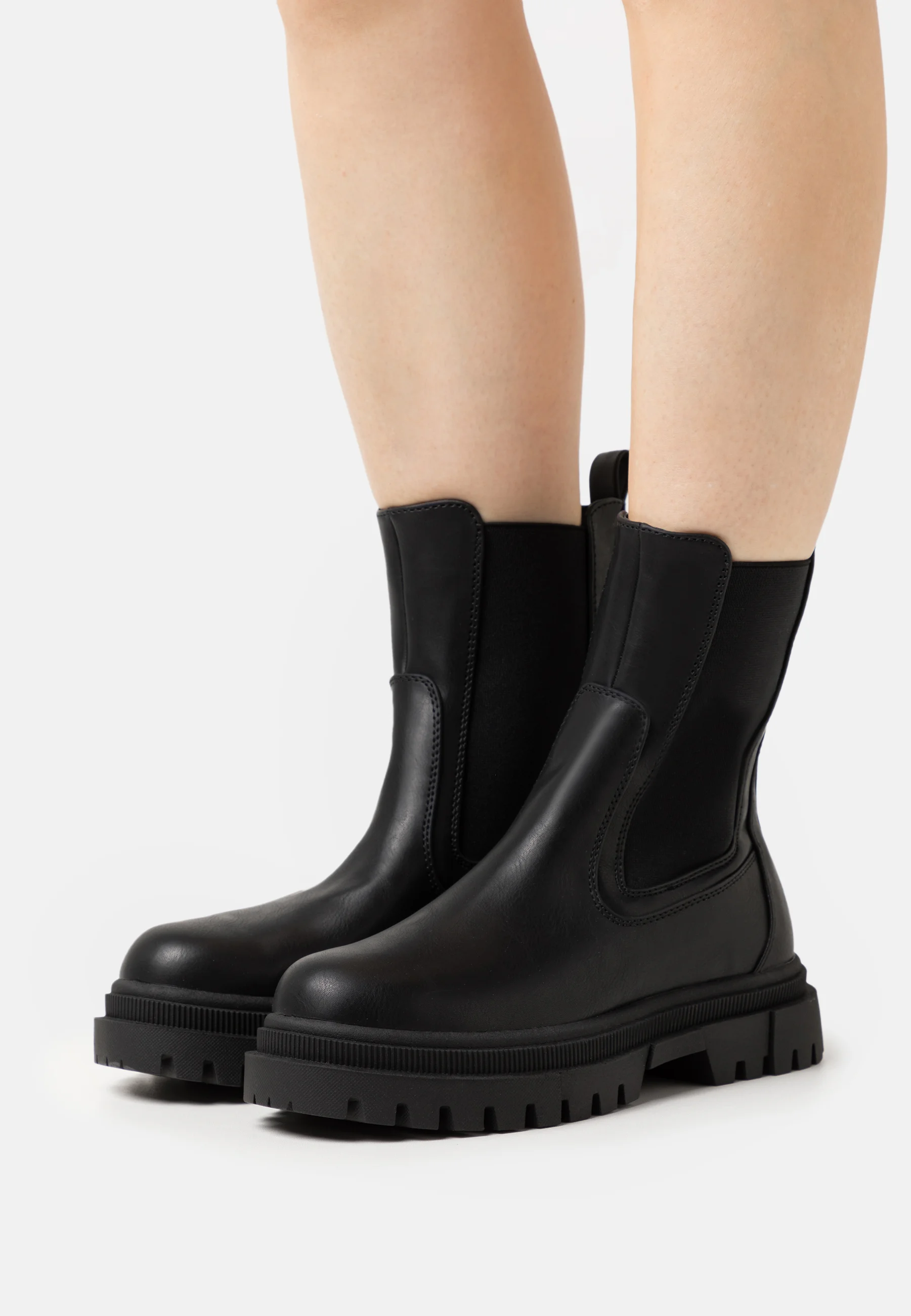 Botines de plataforma de corte ancho Even&Odd
