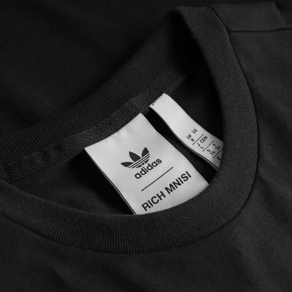 adidas Originals x Rich Mnisi Damen T-Shirt HC4467