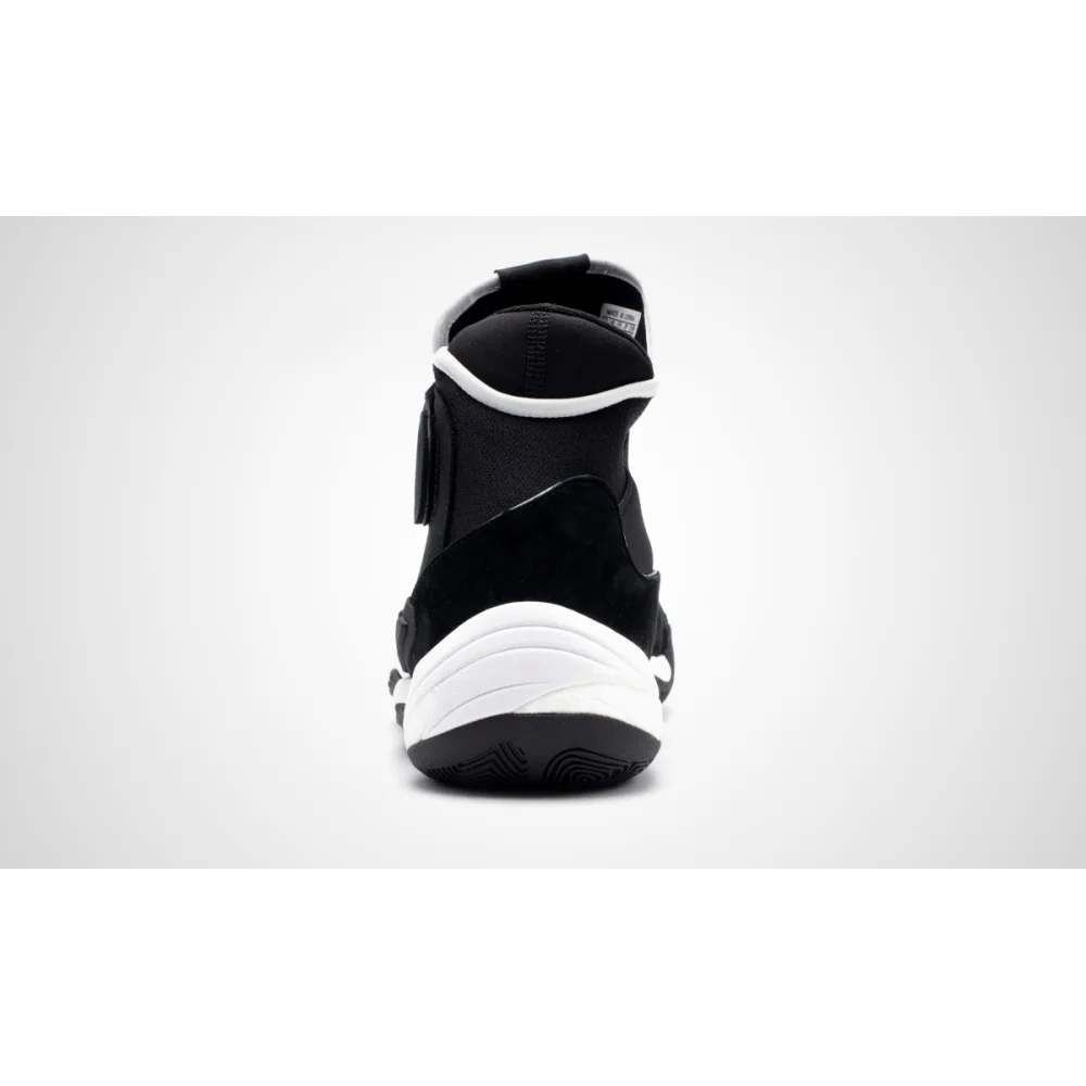 adidas Pharrell TO Crazy BYW x HU 60 BOS EG9919 / schwarz