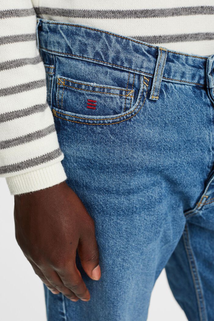 Lockere Retro-Jeans mit mittlerer Bundhöhe
