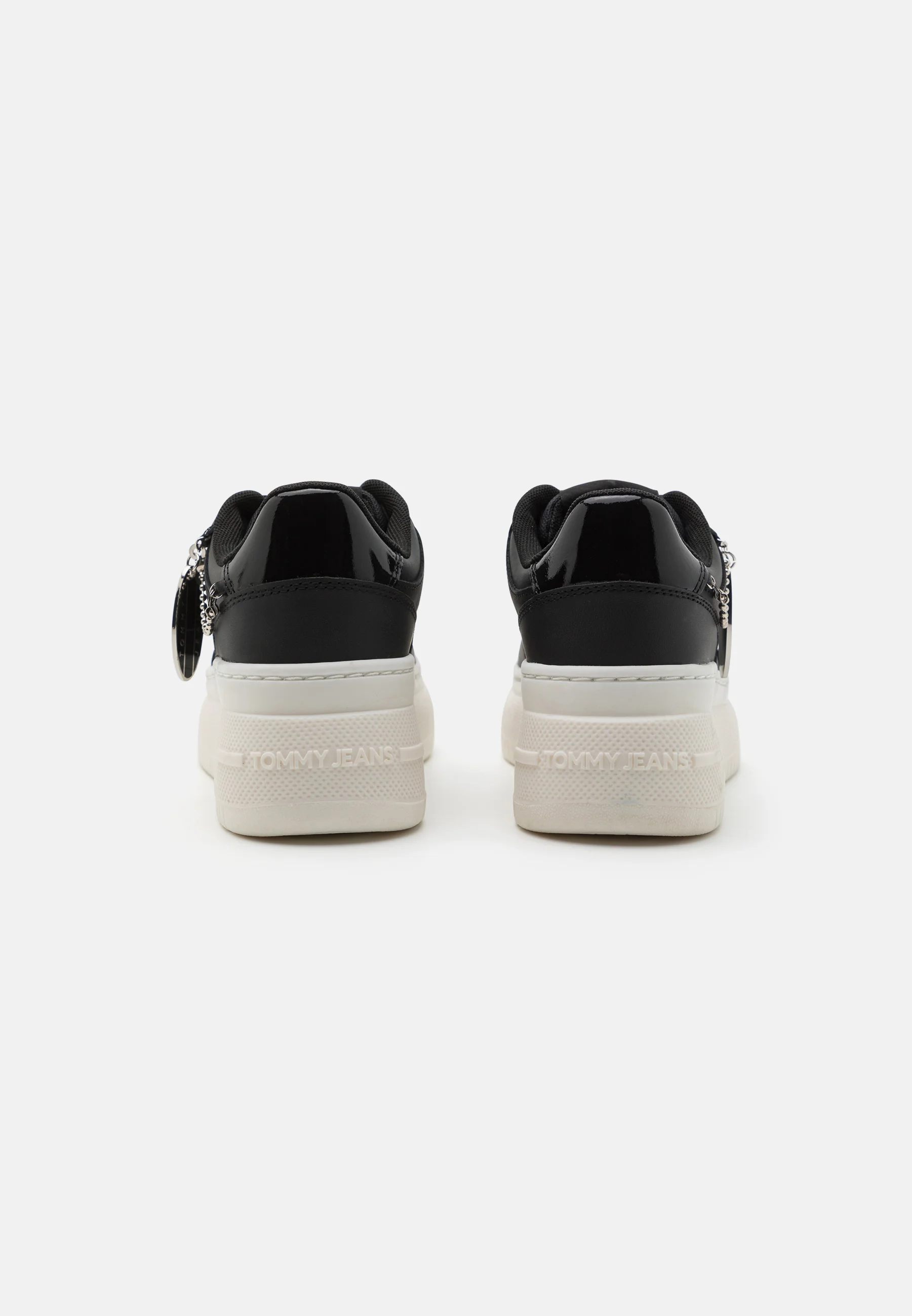 Tommy Jeans RETRO BASKET FLATFORM CHARM - Zapatillas bajas