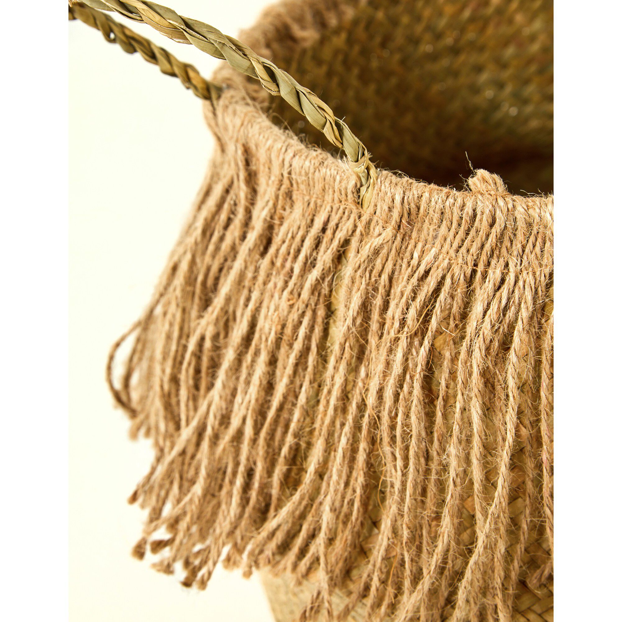 Panier de rangement tressé en herbier marin