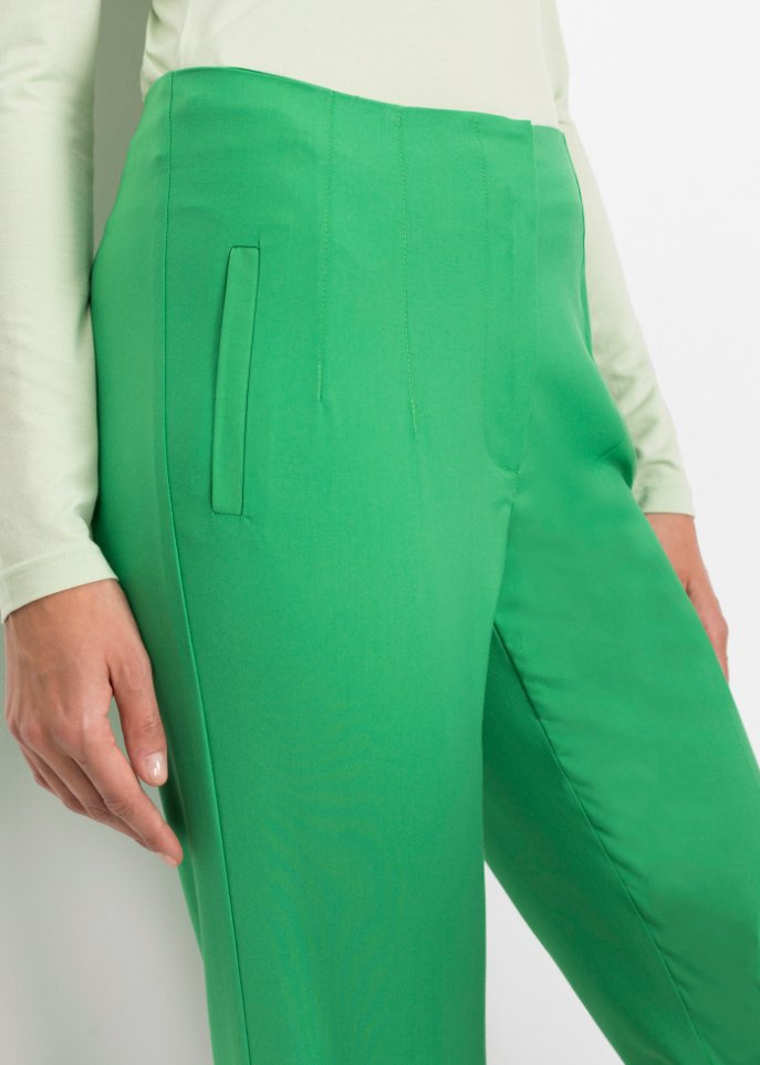 Hose mit Bügelfalte