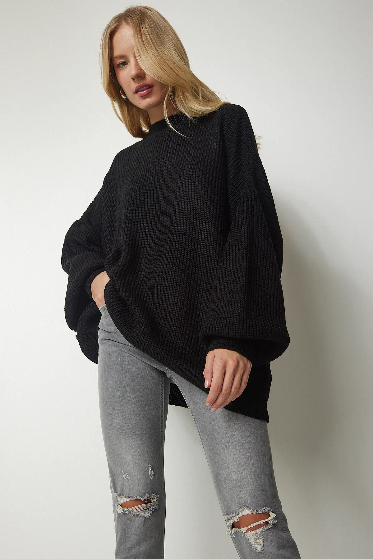 Happiness İstanbul  Schwarzer Oversize-Basic-Strickpullover für Damen mx00126