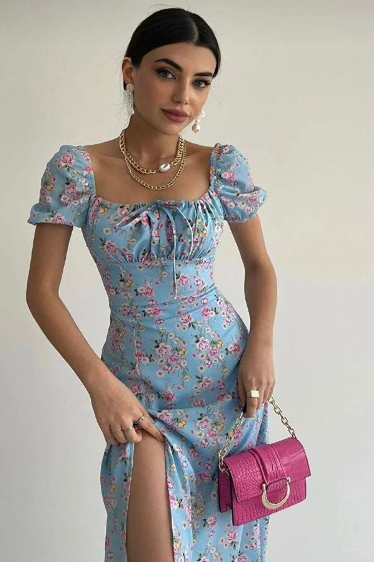 jüji  Damen Schlitz, Locker sitzender Rock, Ausschnitt, Bindedetail, Kurzarm, geblümtes weißes Sommerkleid