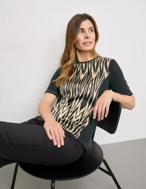 Halbarmshirt mit Material-Mix