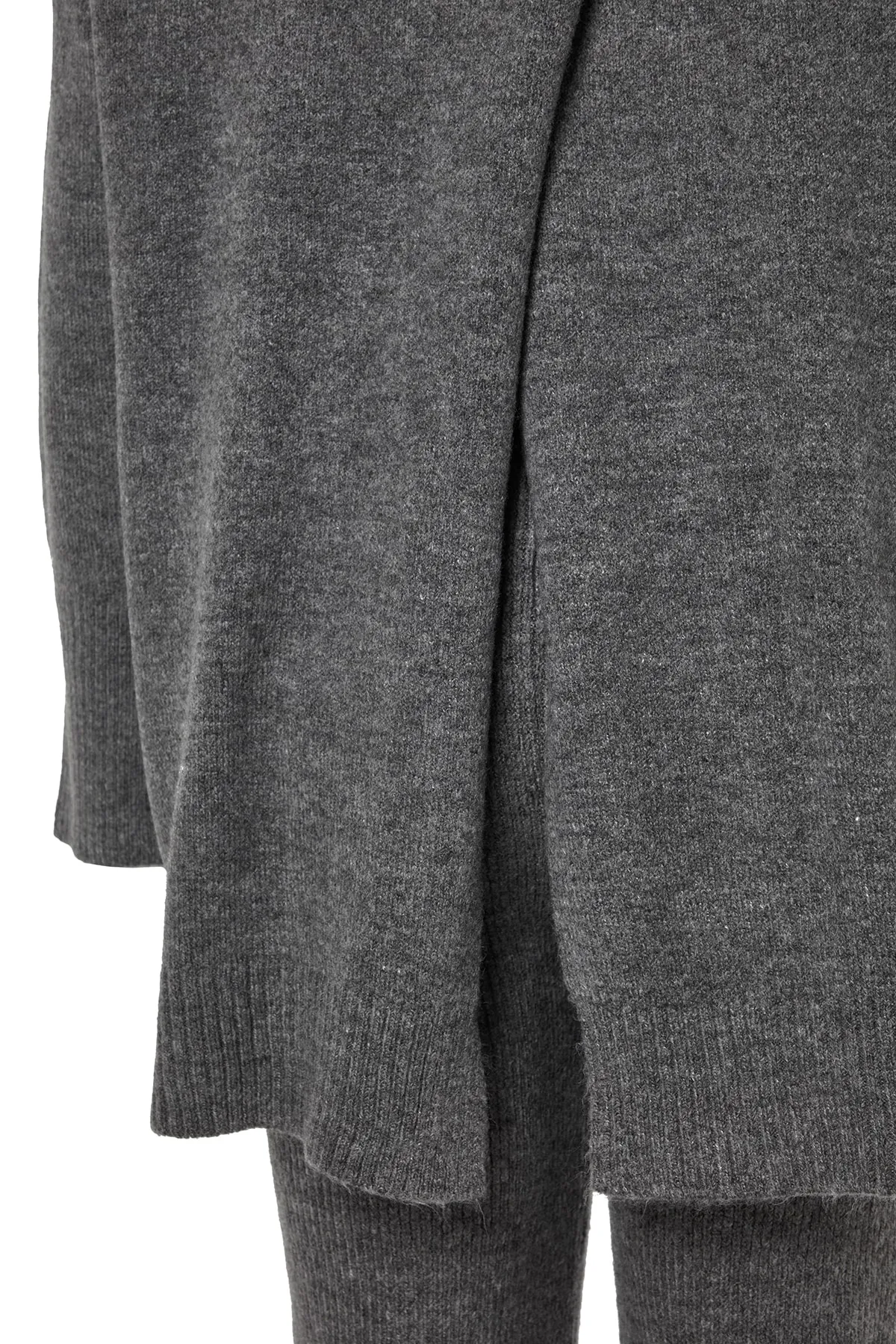 Trendyol Curve  Anthrazitfarbenes Strickoberteil- und -unterteil-Set mit Schlitzdetail TBBAW24CP00005