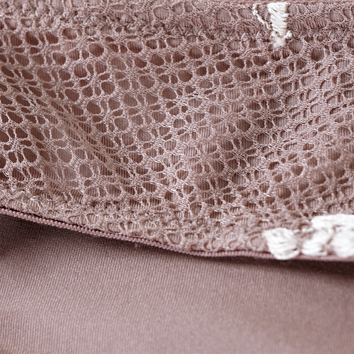 Damen Slip mit floraler Spitze